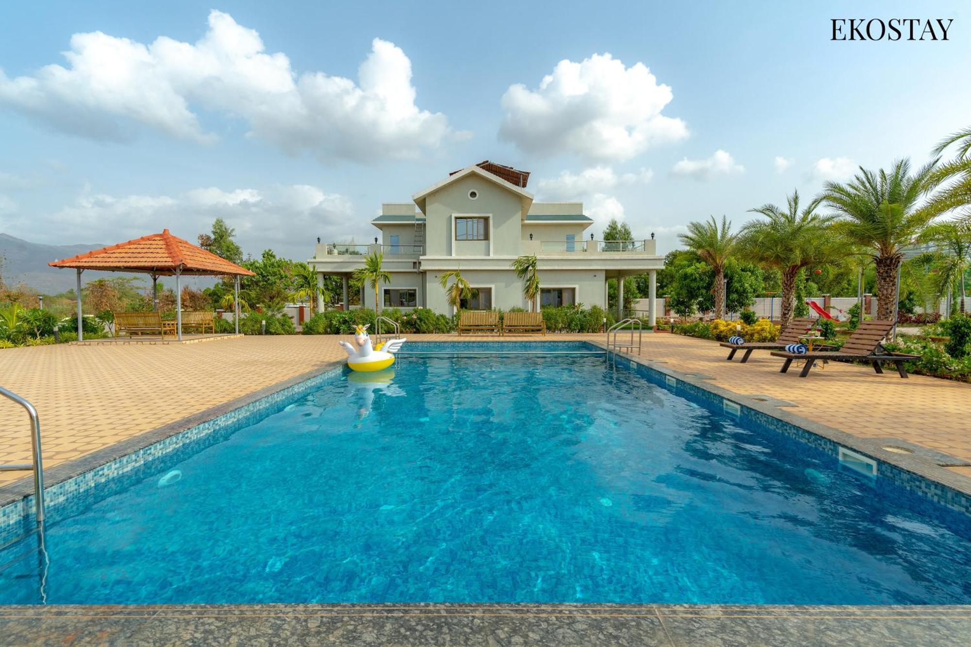 Ekostay Gold Palm Estate I Cricket Turf I Rain Dance I 2 Acre Property 카르자트 외부 사진