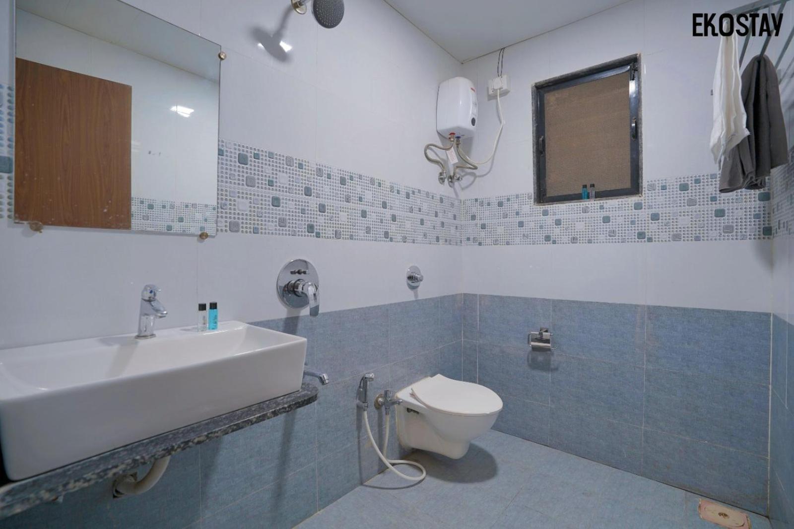 Ekostay Gold Palm Estate I Cricket Turf I Rain Dance I 2 Acre Property 카르자트 외부 사진