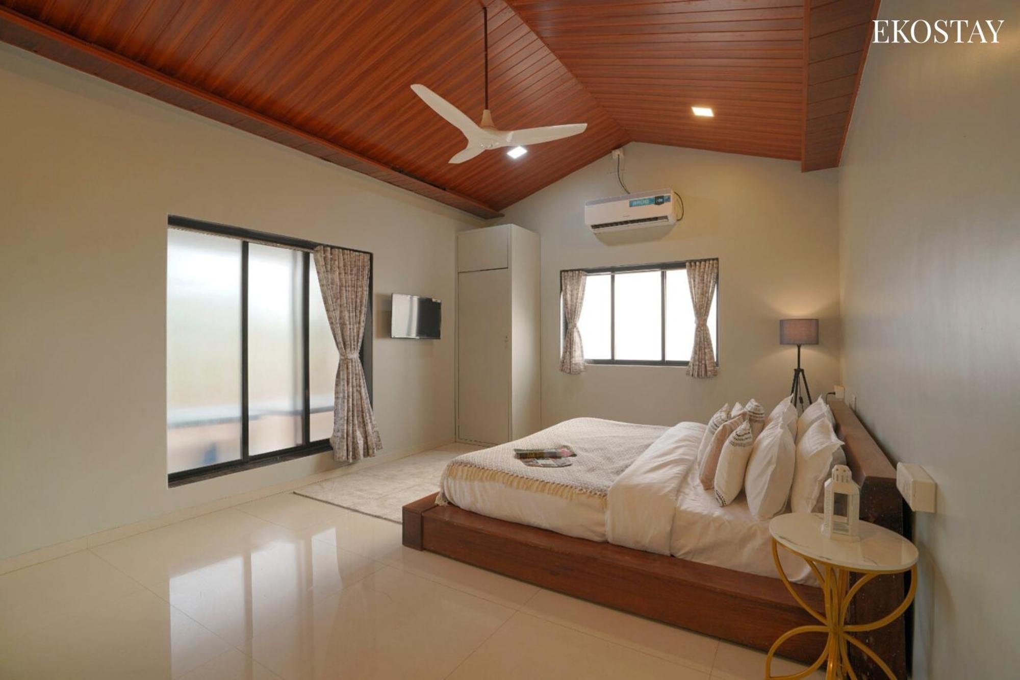 Ekostay Gold Palm Estate I Cricket Turf I Rain Dance I 2 Acre Property 카르자트 외부 사진