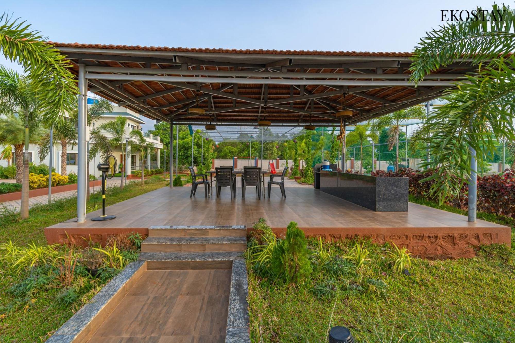 Ekostay Gold Palm Estate I Cricket Turf I Rain Dance I 2 Acre Property 카르자트 외부 사진